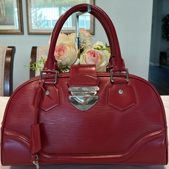 Authentic Louis Vuitton Montaigne Bowling Epi bag - Picture 2 of 16